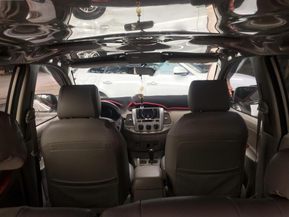 Toyota Innova 2.0G 2015 - Bán Toyota Innova 2.0G sản xuất 2015, màu vàng cát