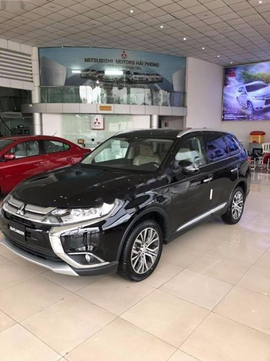 Mitsubishi Outlander 2.0 CVT 2018 - Bán Mitsubishi Outlander 2.0 CVT sản xuất 2018, màu đen