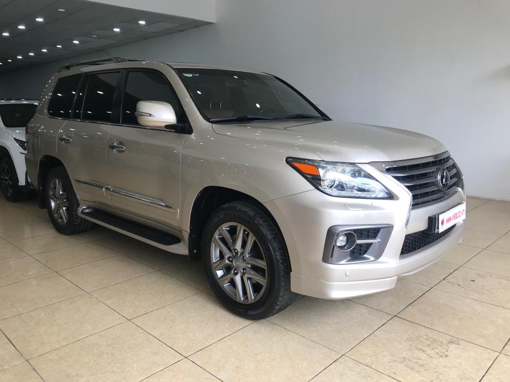 Lexus LX 570 2015 - Bán Lexus LX570 vàng cát xe sản xuất 2015, đăng ký 2015 tên tư nhân