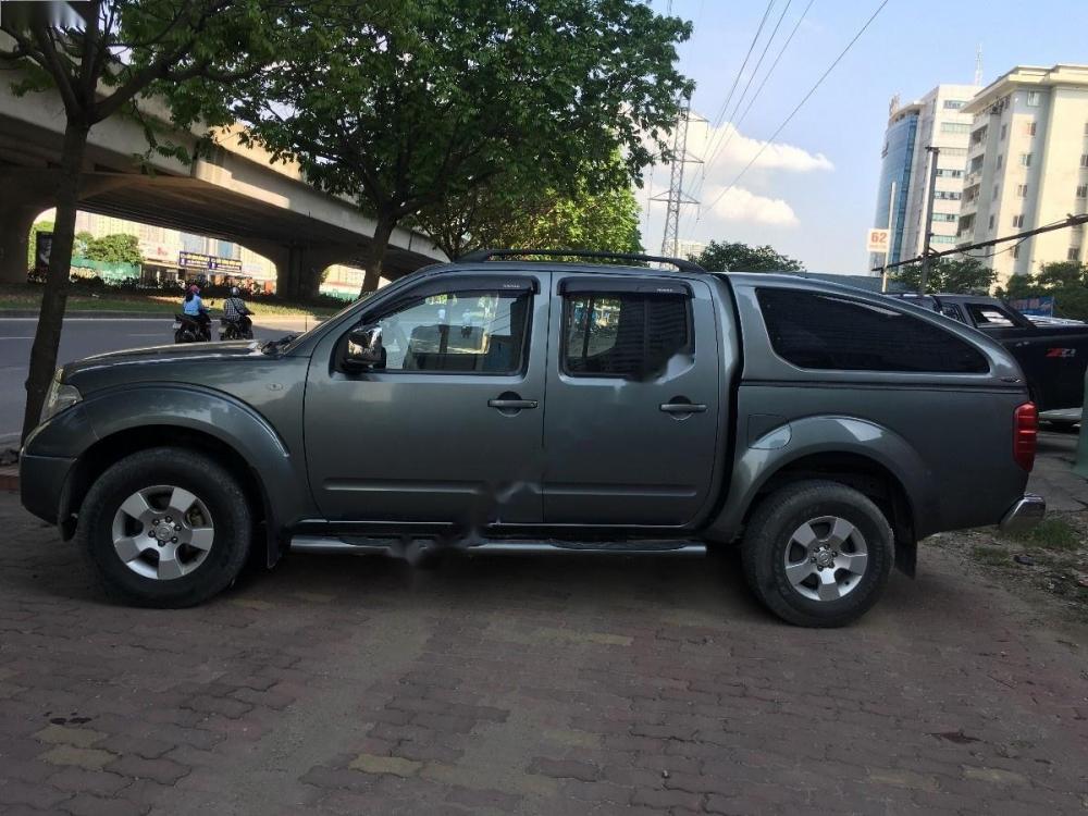 Nissan Navara LE 2.5MT 4WD 2012 - Bán ô tô Nissan Navara LE 4x4 năm sản xuất 2012, màu xám, nhập khẩu 