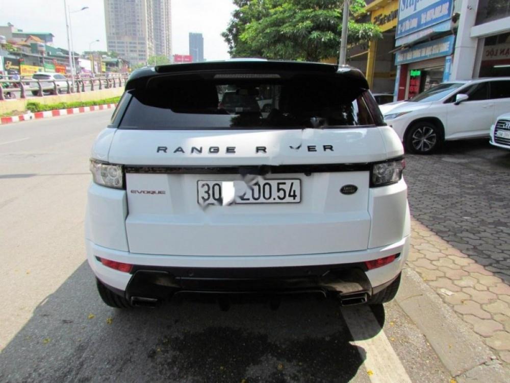 LandRover Range rover Evoque Dynamic 2014 - Bán xe LandRover Range Rover Evoque Dynamic đời 2014, màu trắng, nhập khẩu nguyên chiếc số tự động