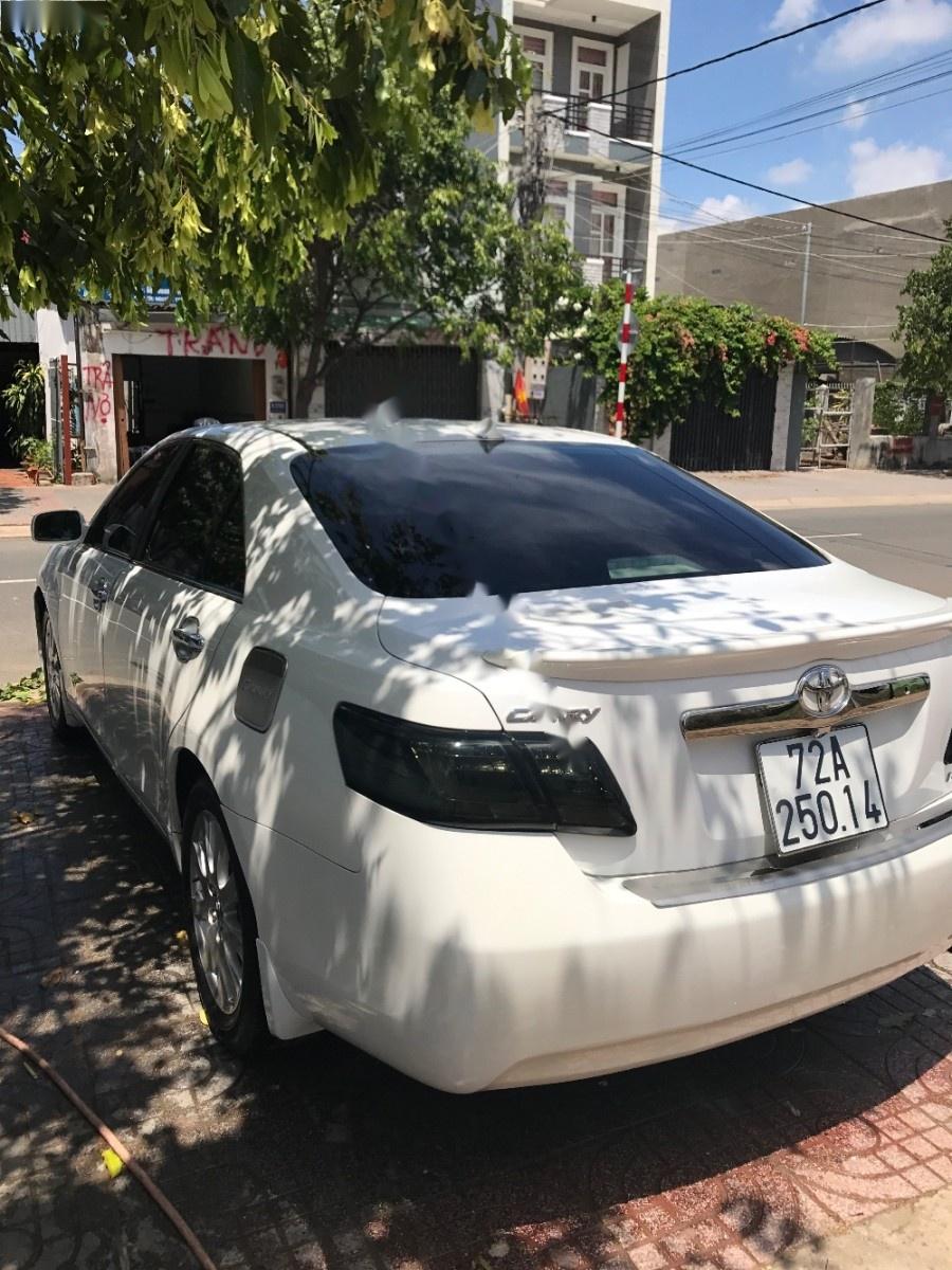 Toyota Camry 2006 - Bán Toyota Camry 2006, màu trắng, nhập khẩu, 600tr