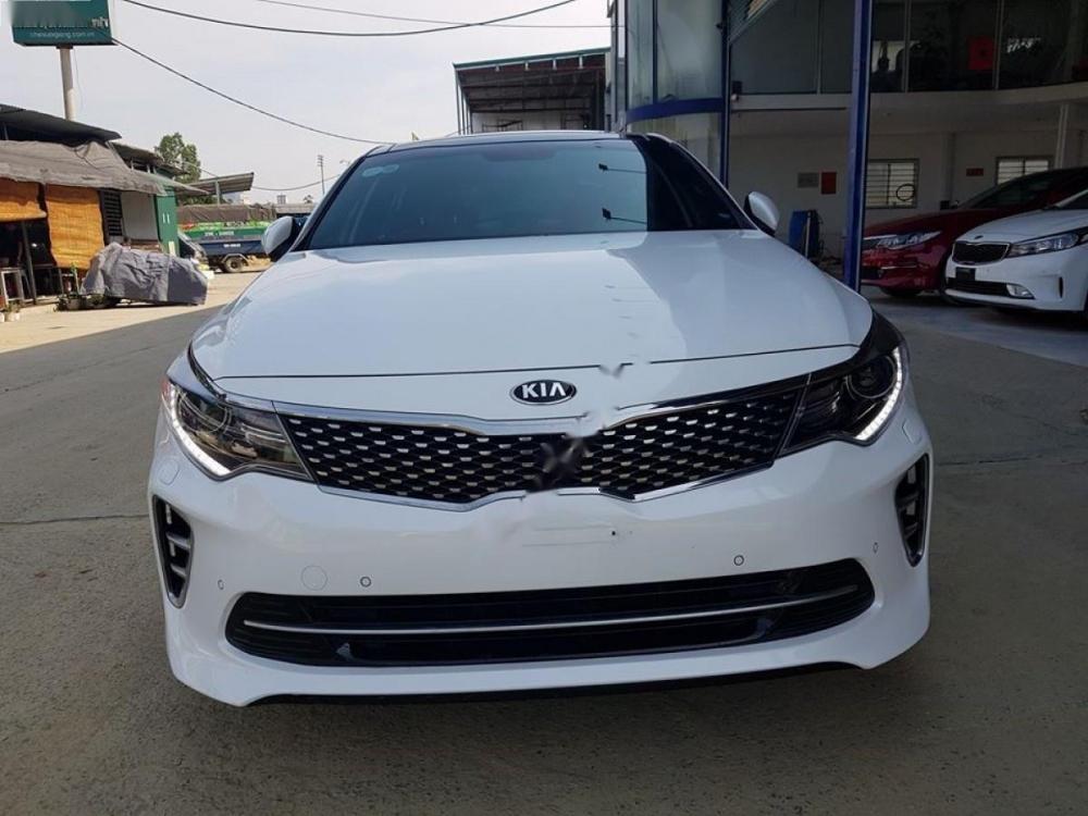 Kia Optima 2.4AT 2016 - Bán xe Kia Optima 2.4AT sản xuất 2016, màu trắng