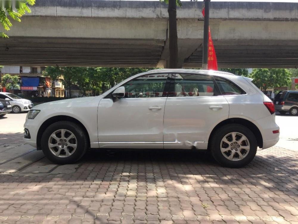 Audi Q5 2.0 AT 2012 - Bán xe Audi Q5 2.0T sản xuất năm 2012, màu trắng, xe nhập