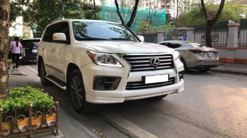 Lexus LX   AT  2007 - Cần bán gấp Lexus LX AT 2007, màu trắng, nhập khẩu