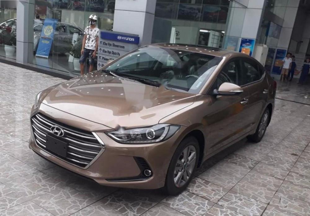 Hyundai Elantra 1.6 AT 2018 - Bán Hyundai Elantra 1.6 AT năm 2018