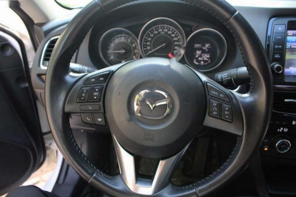 Mazda 6 2.5 2016 - Cần bán xe Mazda 6 2.5 đời 2016, màu trắng, giá tốt