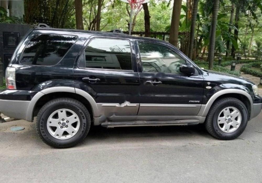 Ford Escape XLT 3.0 AT 2005 - Bán Ford Escape XLT 3.0 AT sản xuất năm 2005, màu đen, giá tốt