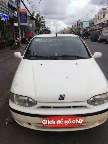 Fiat Siena 2002 - Cần bán Fiat Siena đời 2002, màu trắng, 95tr