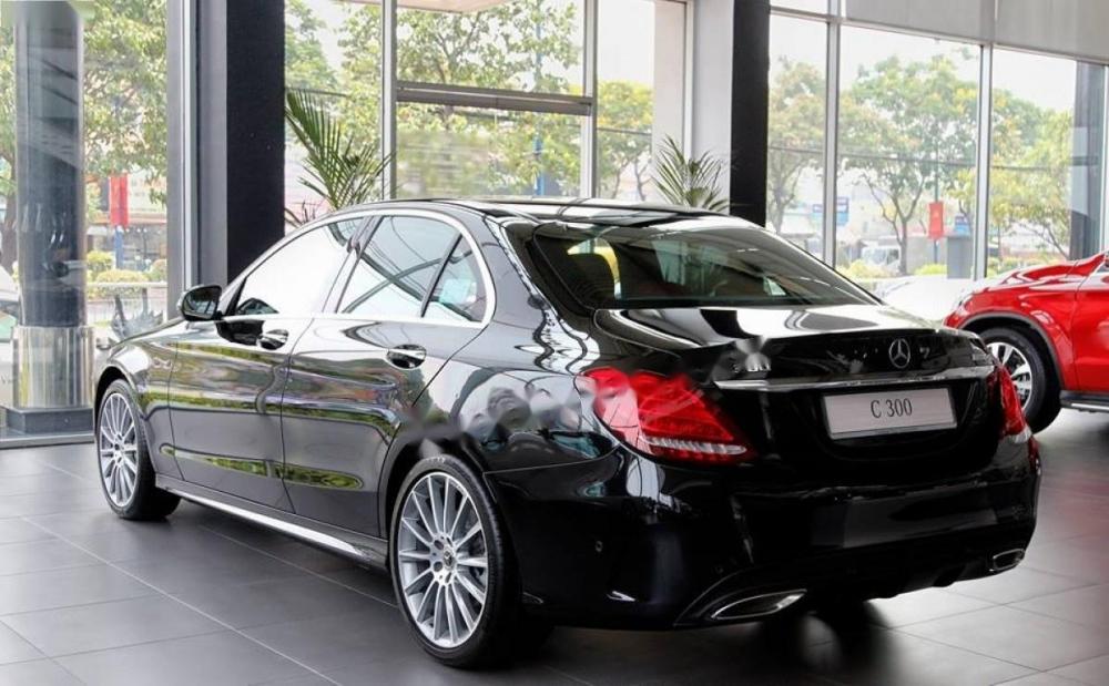 Mercedes-Benz C class C300 AMG 2018 - Bán Mercedes C300 AMG đời 2018, màu đen