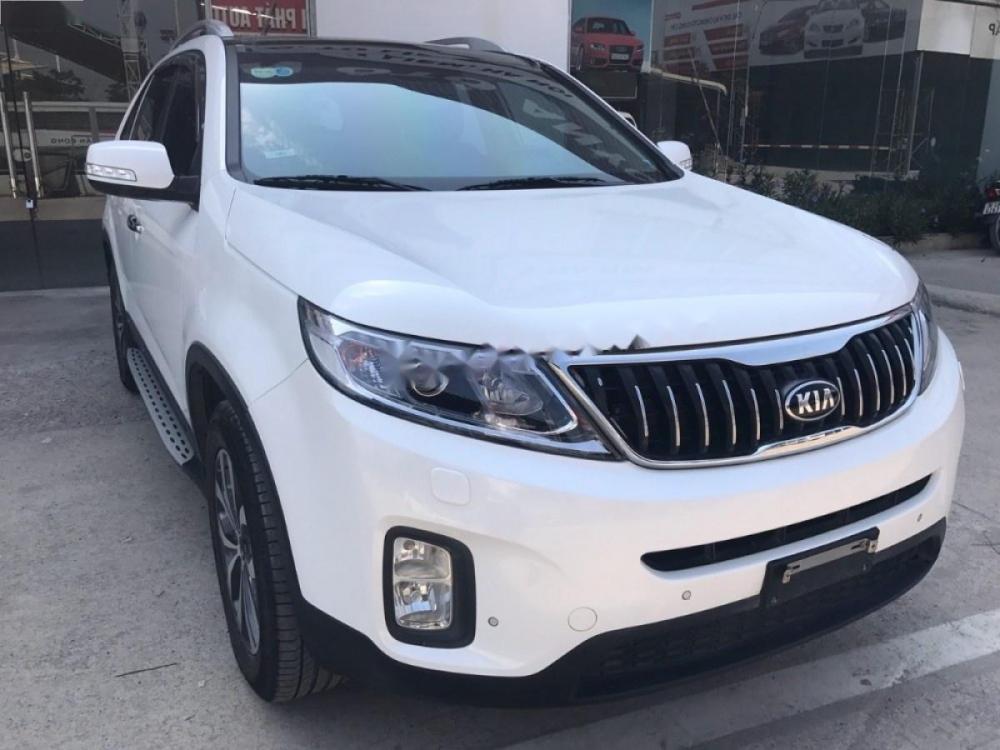 Kia Sorento 2.4G 2017 - Bán Kia Sorento 2.4G đời 2017, màu trắng