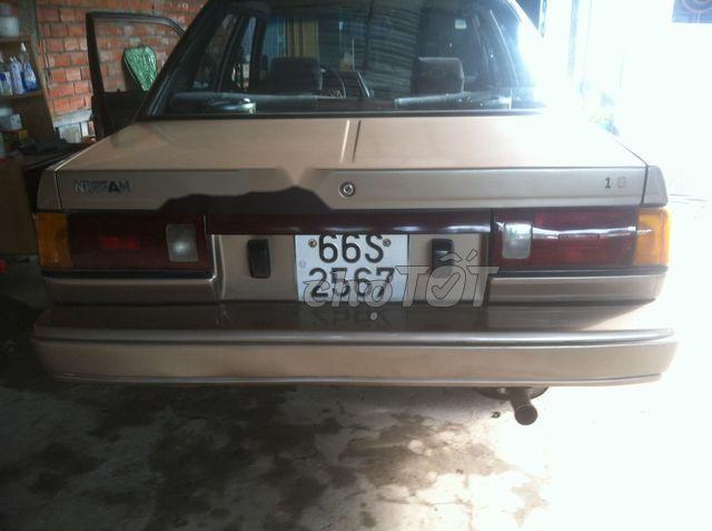 Nissan Sentra 1989 - Bán xe Nissan Sentra năm sản xuất 1989, màu nâu, giá tốt