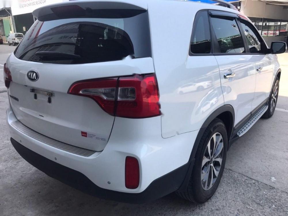 Kia Sorento 2.4G 2017 - Bán Kia Sorento 2.4G đời 2017, màu trắng