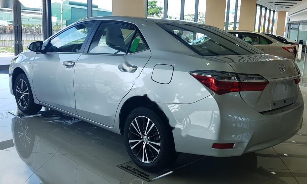 Toyota Corolla altis 1.8G AT 2018 - Bán Toyota Corolla altis 1.8G AT 2018, màu bạc 