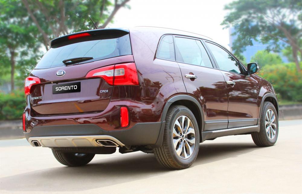 Kia Sorento   2018 - Giảm giá sốc lô Kia Sorento 2018 sau thuế, để xe về nhà chỉ với 280 triệu, hỗ trợ trả góp 7 năm - LH 098.595.6568