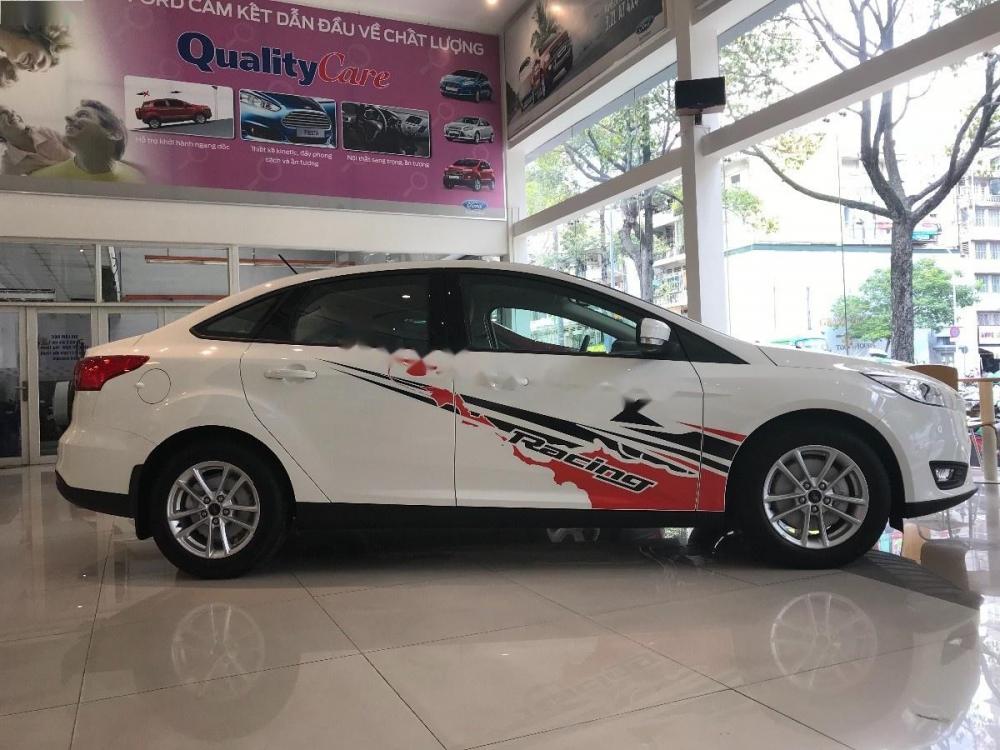 Ford Focus Trend 1.5L 2018 - Bán xe Ford Focus Trend 1.5L năm 2018, màu trắng