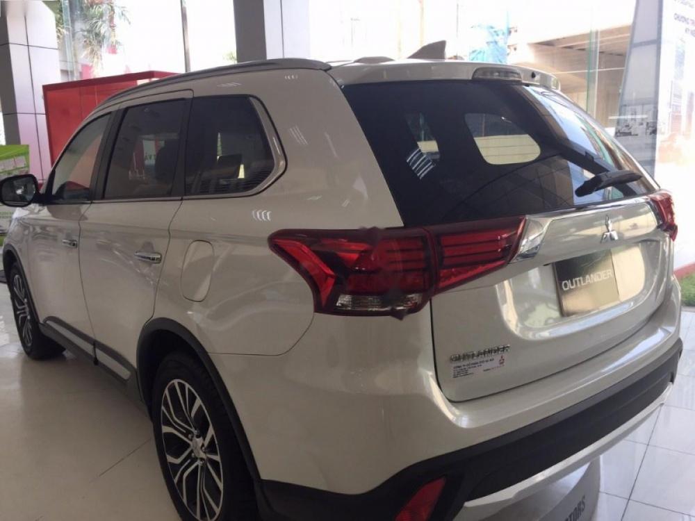 Mitsubishi Outlander 2.0 CVT 2018 - Bán xe Mitsubishi Outlander 2.0 CVT 2018, màu trắng