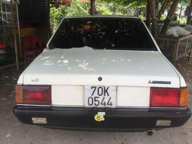 Mitsubishi Lancer 1981 - Bán ô tô Mitsubishi Lancer 1981, màu trắng