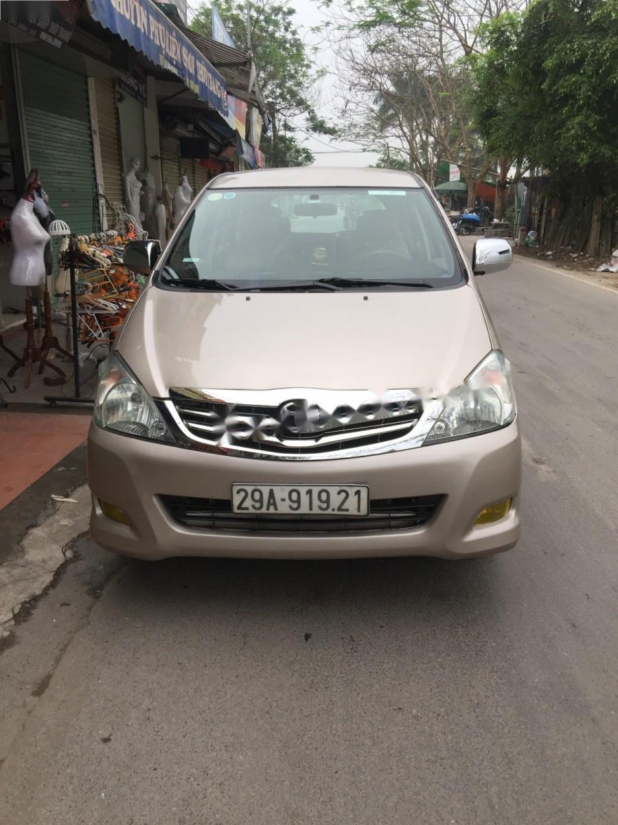 Toyota Innova J 2008 - Bán Toyota Innova J đời 2008, màu bạc 