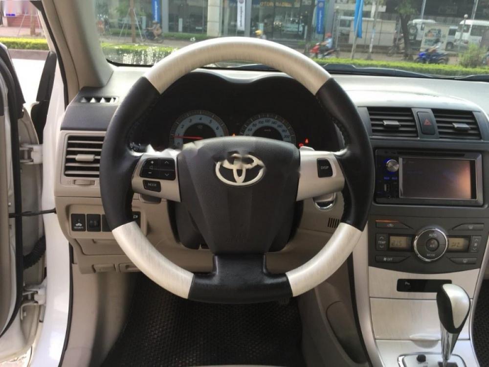 Toyota Corolla altis 2.0V Sportivo 2011 - Bán Toyota Corolla altis 2.0V Sportivo sản xuất 2011, màu trắng