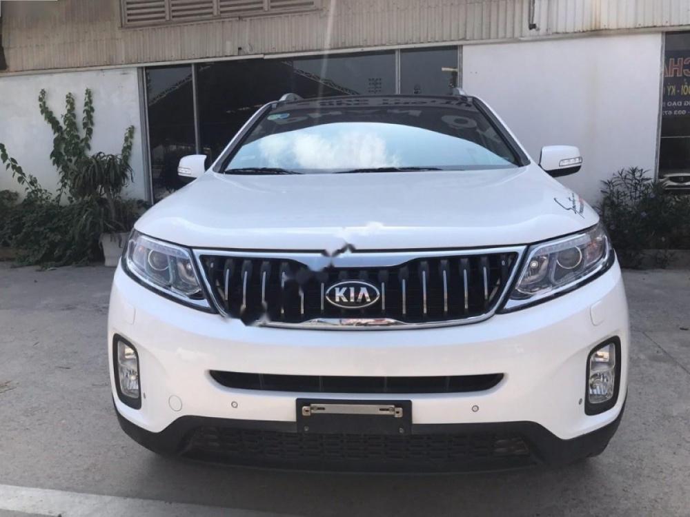 Kia Sorento 2.4G 2017 - Bán Kia Sorento 2.4G đời 2017, màu trắng