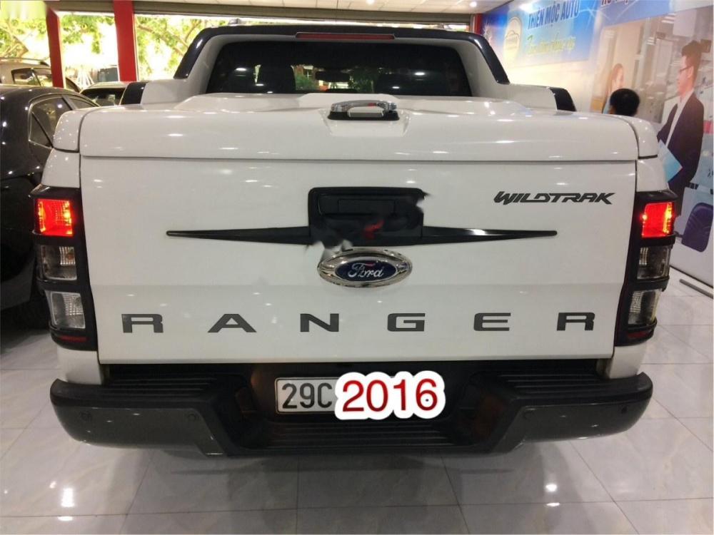 Ford Ranger Wildtrak 3.2L 4x4 AT 2016 - Bán ô tô Ford Ranger 3.2 đời 2016, màu trắng, xe nhập số tự động