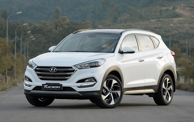 Hyundai Tucson 1.6 Turbo 2018 - Hyundai BRVT giao xe ngay - bán Hyundai Tucson 1.6 turbo 2018, màu trắng - giá 902tr