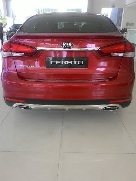 Kia Cerato 1.6AT 2018 - Bán Kia Cerato 1.6 AT, giá 589tr- hỗ trợ trả góp 80%, Ms. Hương 0938809140