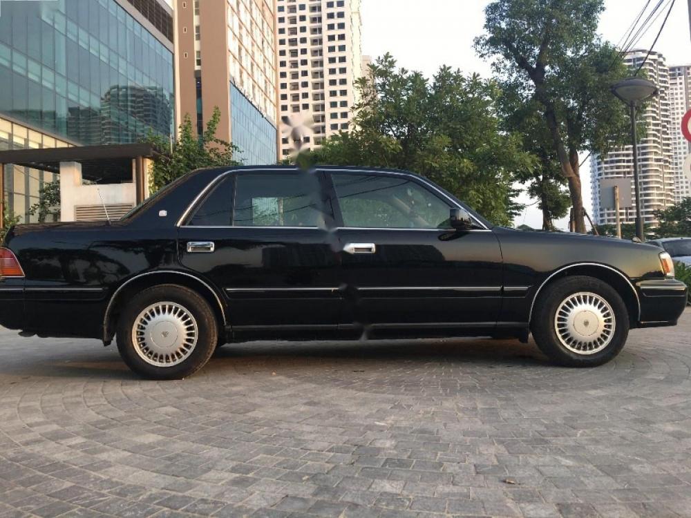 Toyota Crown Royal Saloon 3.0 AT 1997 - Cần bán xe Toyota Crown Royal Saloon 3.0 AT 1997, màu đen, xe nhập