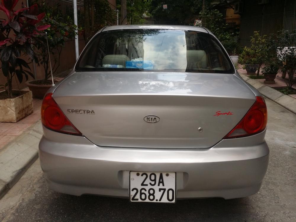 Kia Spectra 1.6  2005 - Cần bán Kia Spectra 1.6 số sàn, màu bạc