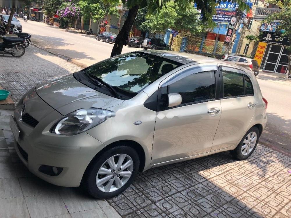 Toyota Yaris 1.3 AT 2011 - Bán Toyota Yaris 1.3AT sản xuất 2011, xe nhập