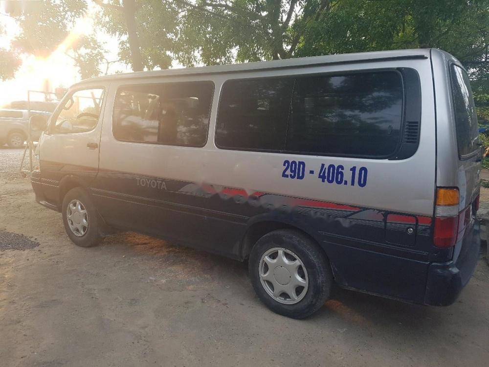 Toyota Hiace Van 2.0 2002 - Bán ô tô Toyota Hiace Van 2.0 đời 2002, màu xanh lam