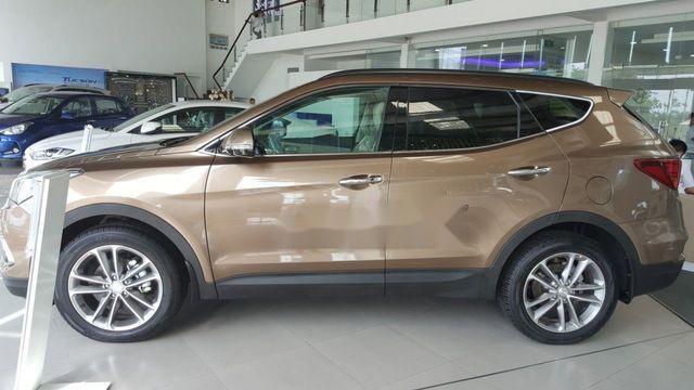 Hyundai Santa Fe 2018 - Cần bán gấp Hyundai Santa Fe năm 2018, giá tốt