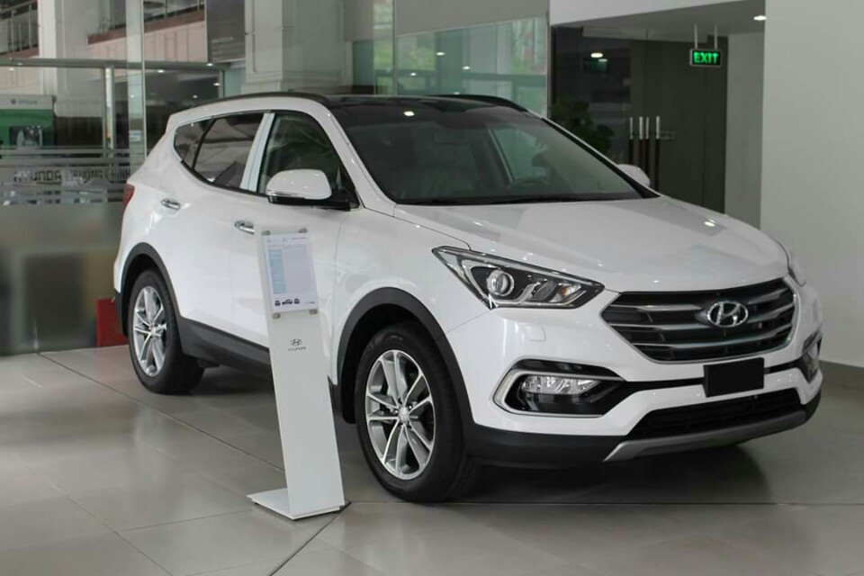 Hyundai Santa Fe 2018 - Hyundai BRVT- Giao xe ngay - 0933 740 639- Mr Trọng- Santafe full xăng năm 2018, màu trắng, cát, đen