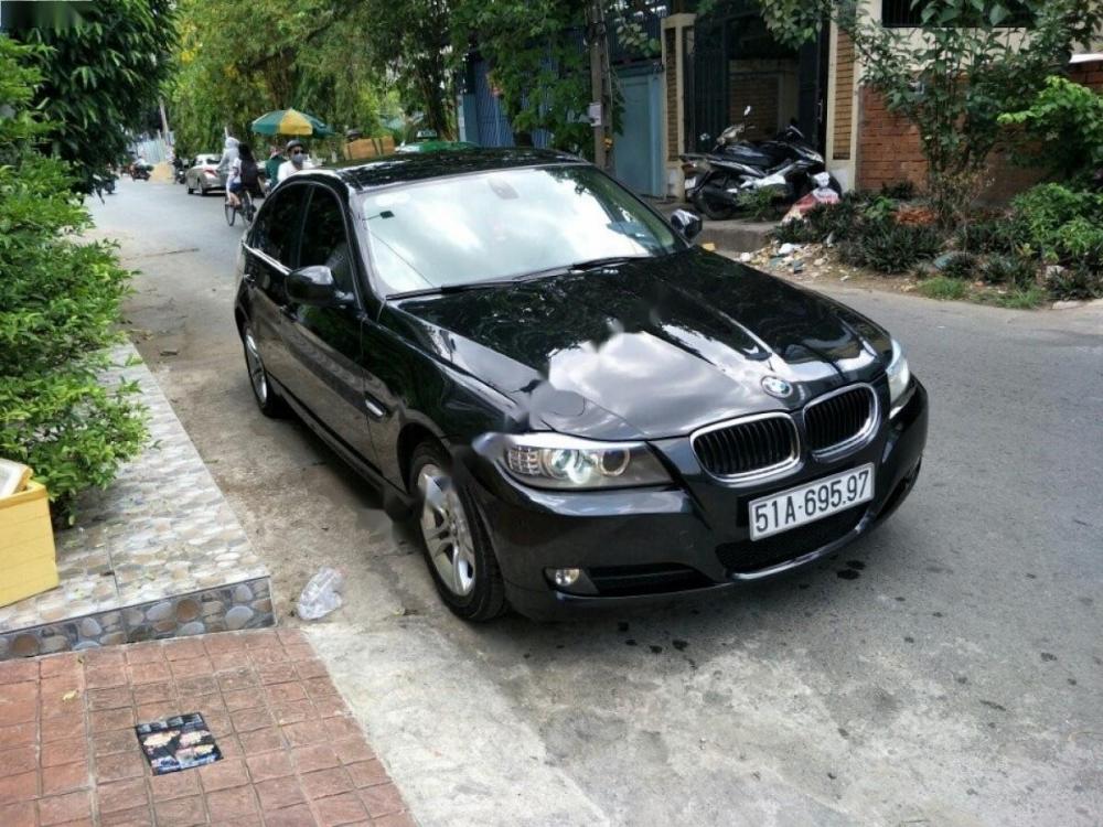 BMW 3 Series 320i 2009 - Bán BMW 3 Series 320i năm 2009, màu đen, 500tr