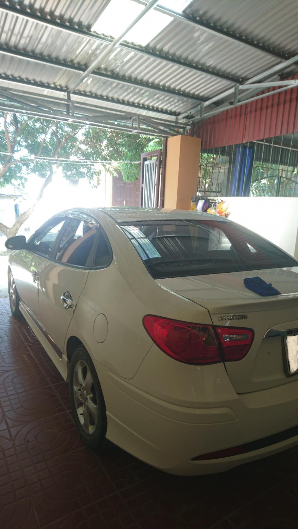 Hyundai Avante 1.6 AT  2014 - Cần bán xe Hyundai Avante 1.6 AT năm 2014, màu trắng
