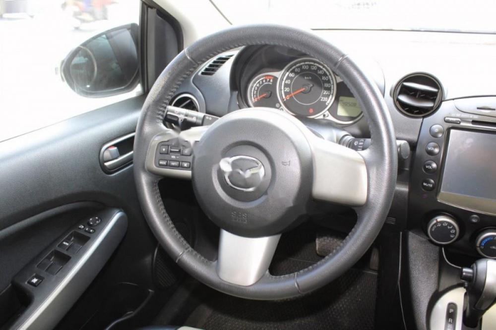 Mazda 2 S 2014 - Bán Mazda 2 S năm sản xuất 2014 số tự động giá cạnh tranh