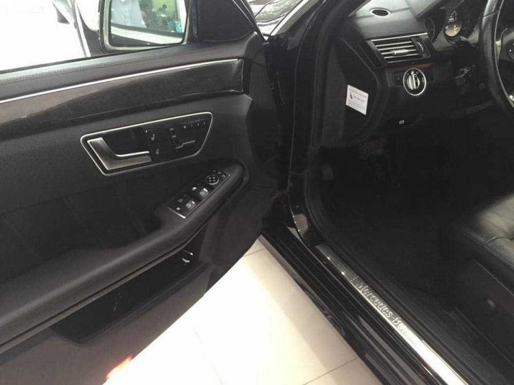 Mercedes-Benz E class 250 CGI 2011 - Bán Mercedes 250 CGI sản xuất 2011, màu đen, giá chỉ 880 triệu