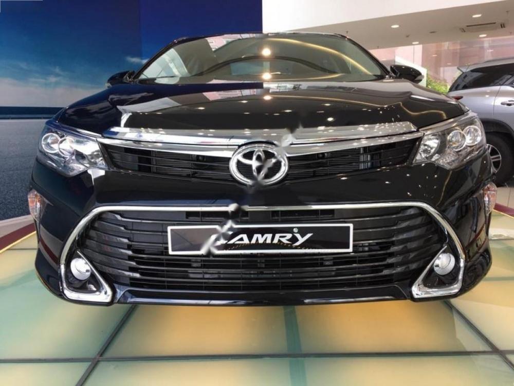 Toyota Camry 2.5Q 2018 - Cần bán xe Toyota Camry 2.5Q 2018, màu đen