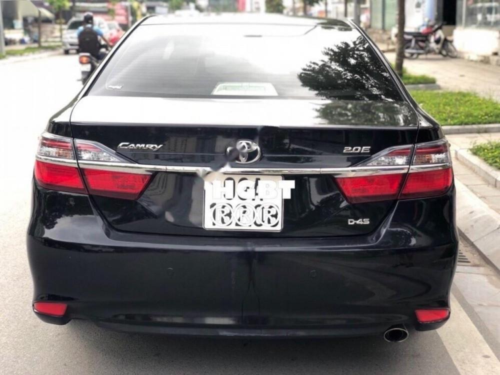 Toyota Camry 2.0E 2017 - Bán xe Toyota Camry 2.0E năm sản xuất 2017, màu đen