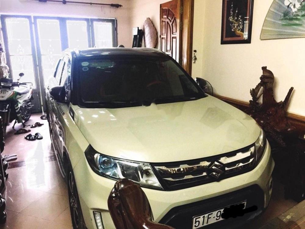 Suzuki Vitara 1.6 AT 2017 - Bán Suzuki Vitara 1.6 AT đời 2017, màu trắng, xe nhập, giá 750tr