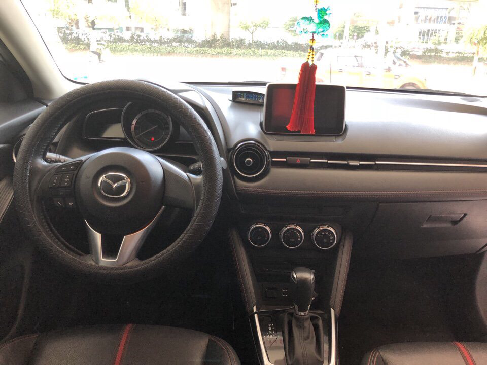 Mazda 2 1.5AT  2015 - Bán Mazda 2 năm 2015 màu trắng, 485 triệu