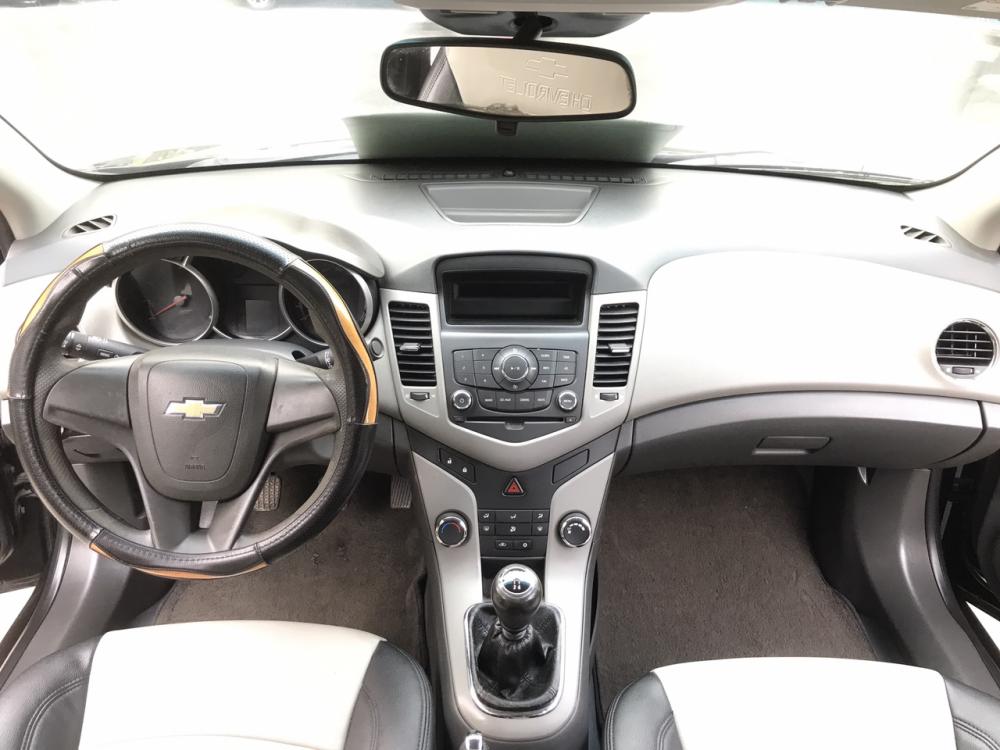 Chevrolet Cruze 1.6 LS 2011 - Bán ô tô Chevrolet Cruze 1.6 LS sản xuất 2011, màu đen