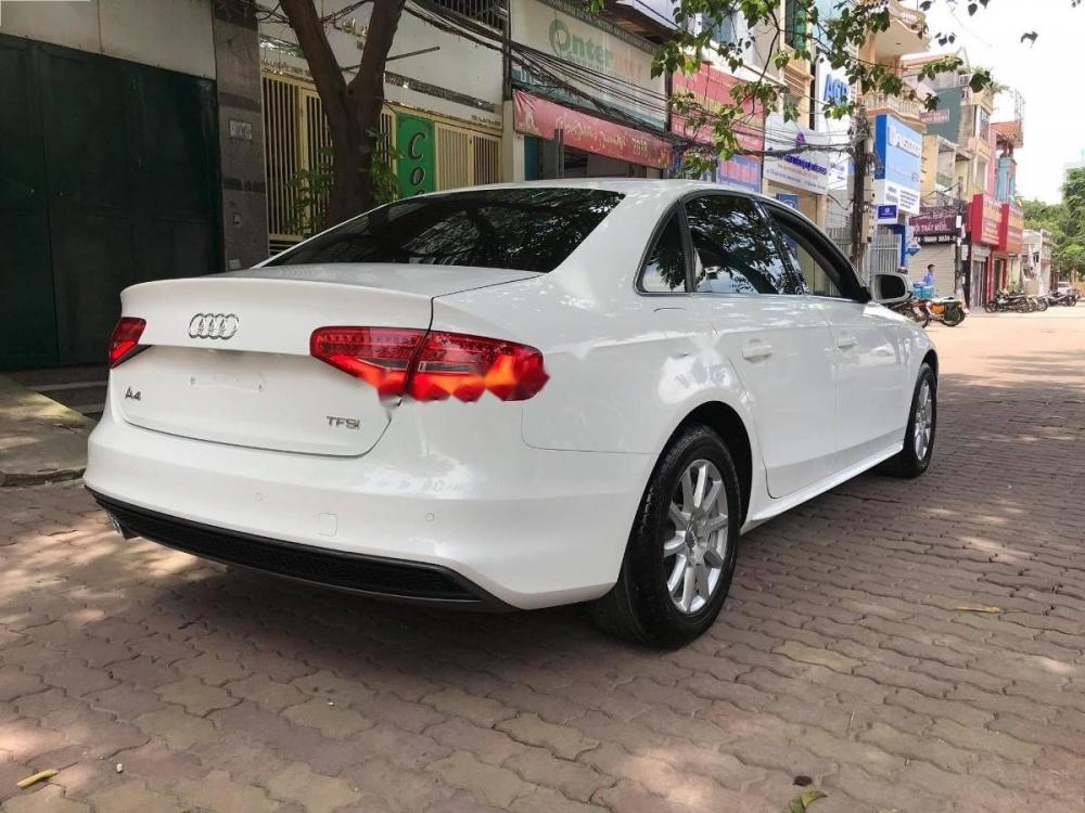 Audi A4 1.8 TFSI 2015 - Cần bán Audi A4 1.8 TFSI đời 2015, màu trắng, nhập khẩu nguyên chiếc