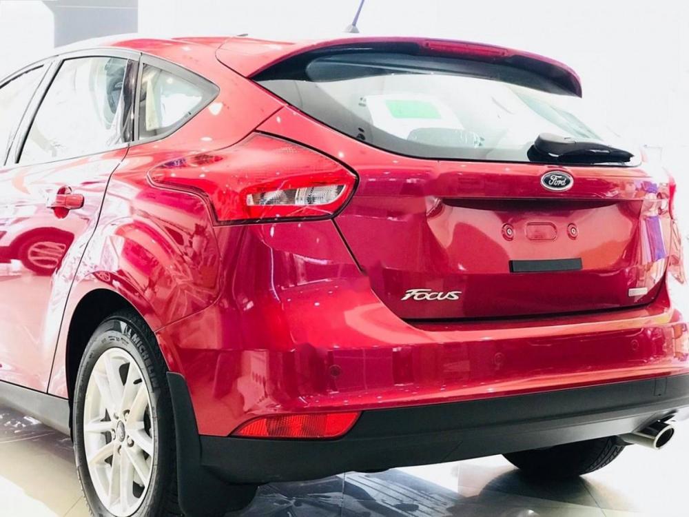 Ford Focus Trend 1.5L 2018 - Bán xe Ford Focus Trend 1.5L đời 2018, màu đỏ