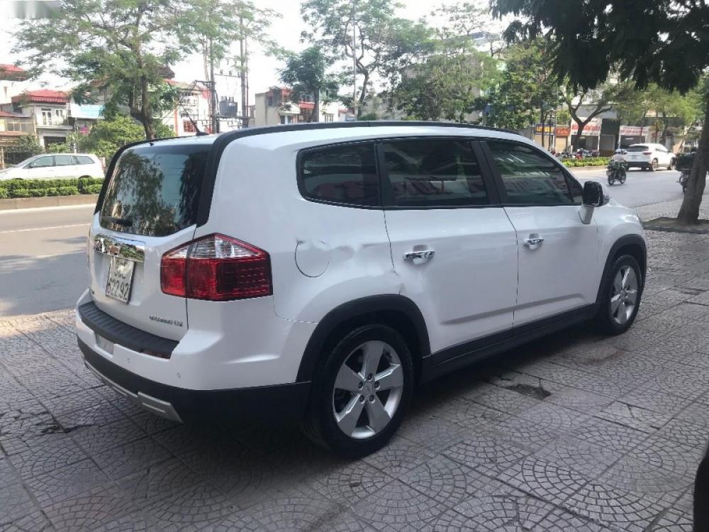 Chevrolet Orlando LTZ 1.8 AT 2016 - Cần bán Chevrolet Orlando LTZ 1.8 AT sản xuất 2016, màu trắng 