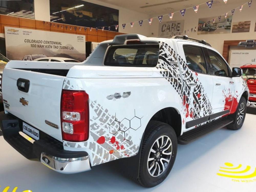 Chevrolet Colorado High Country 2.8L 4x4 AT 2018 - Cần bán xe Chevrolet Colorado High Country 2.8L 4x4 AT năm 2018, màu trắng, xe nhập