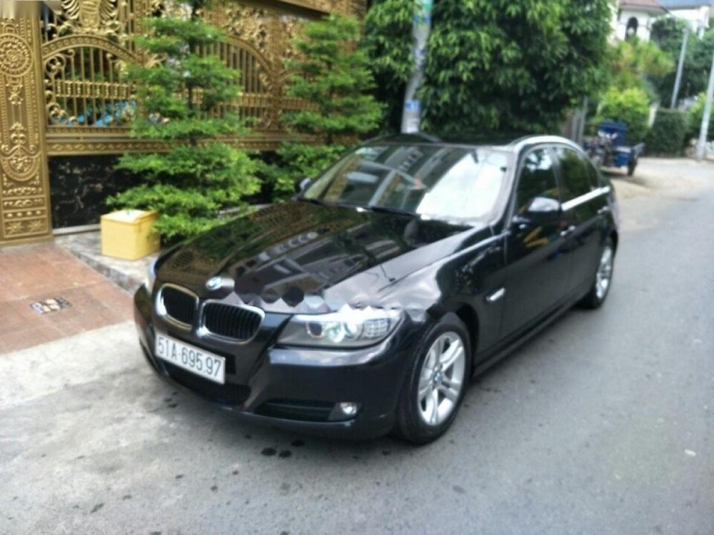 BMW 3 Series 320i 2009 - Bán BMW 3 Series 320i năm 2009, màu đen, 500tr