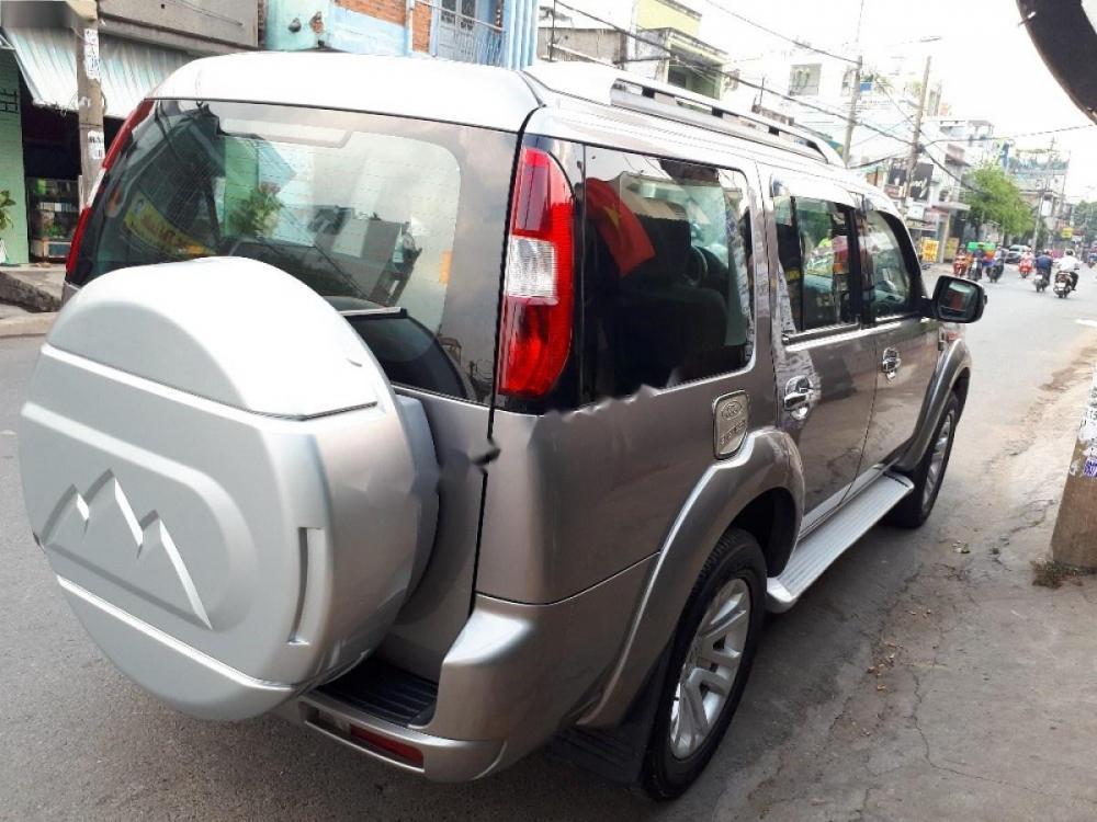 Ford Everest 2.5L 4x2 MT 2014 - Bán ô tô Ford Everest 2.5 MT 2014, màu xám  