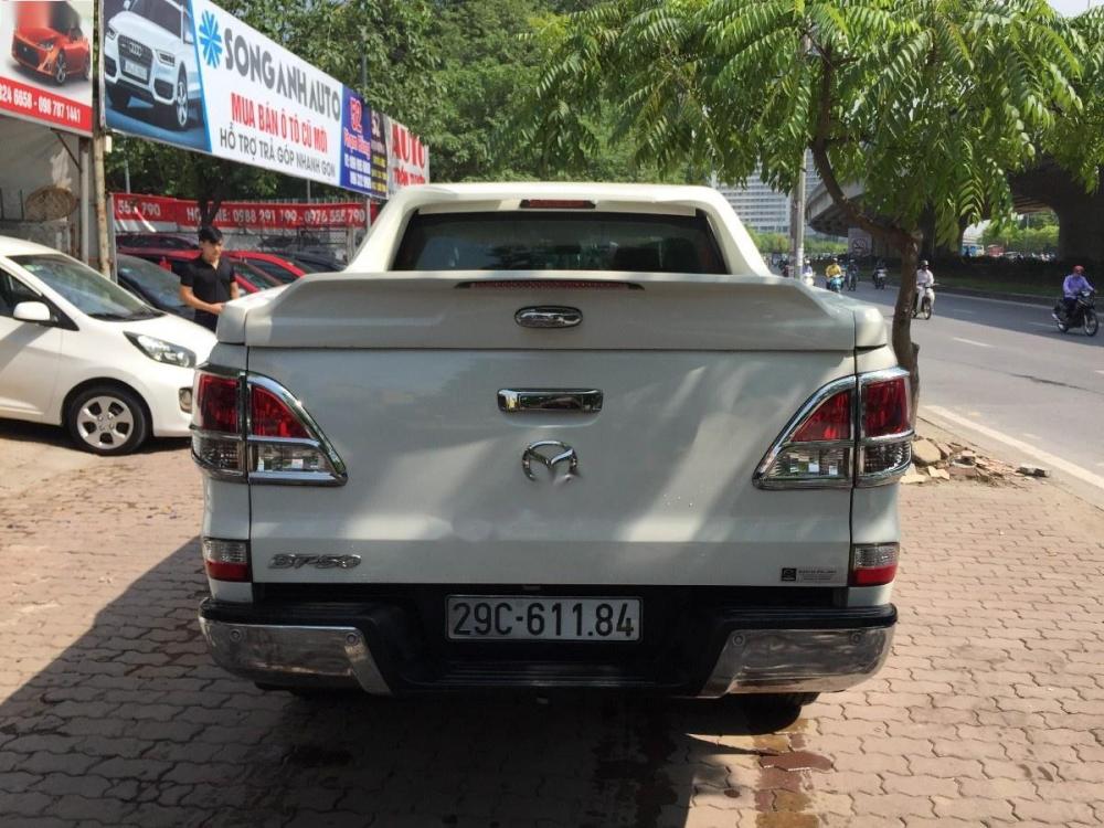 Mazda BT 50 2.2L 4x2 AT 2015 - Cần bán xe Mazda BT 50 2.2L 4x2 AT năm sản xuất 2015, màu trắng, xe nhập